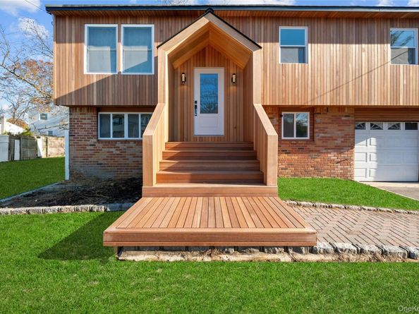 61 Lincoln Avenue, Deer Park NY 11729