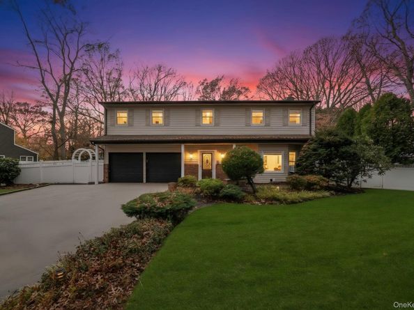 18 Leary Lane, Nesconset NY 11767