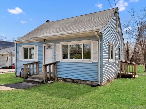 106 Eleanor Avenue, Mastic NY 11950