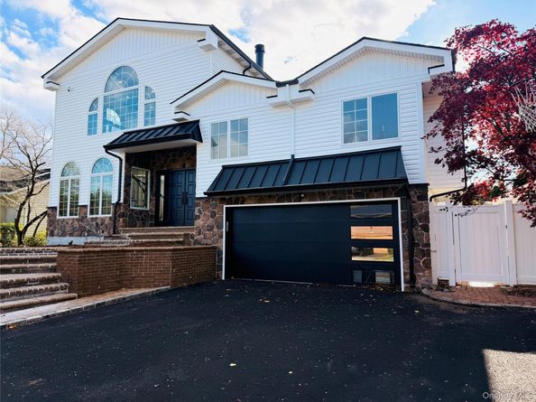 65 Mellow Ln, Jericho NY 11753