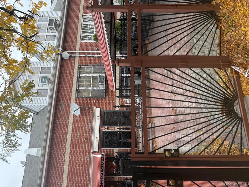 221 Macdougal Street, Brooklyn NY 11233
