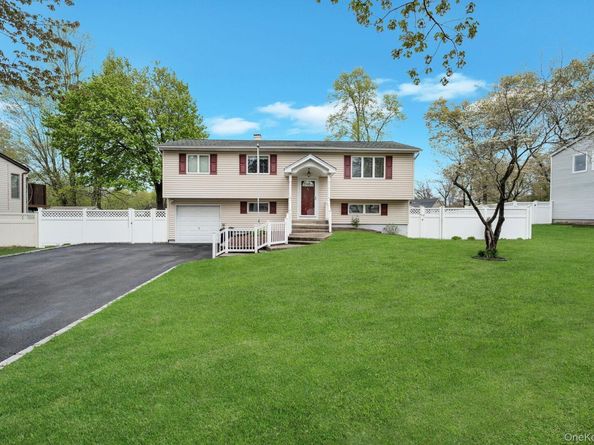 27 Pheasant Drive, Commack NY 11725