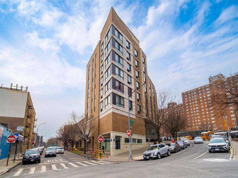 150 Featherbed Lane 4B, Bronx NY 10452