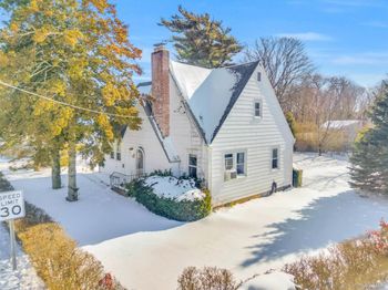 42 Greenwood Road