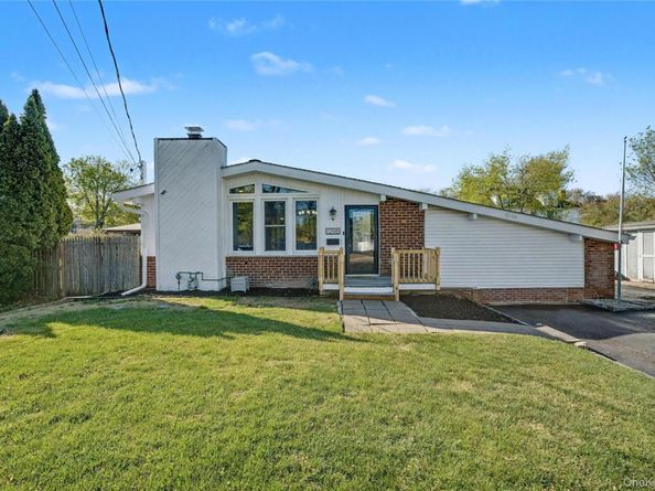 1298 Pulaski Road, East Northport NY 11731