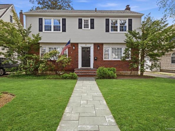 8 Bayberry Avenue, Garden City NY 11530