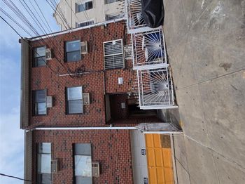 102-11 Strong Avenue
