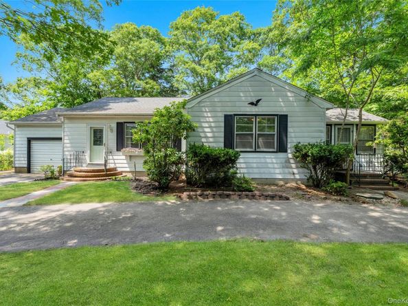 62 Squires Avenue, East Quogue NY 11942