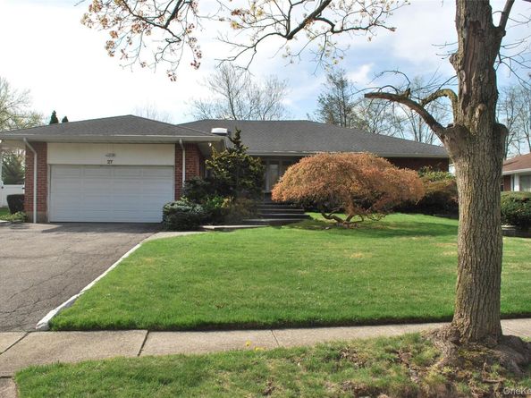27 Whittier Drive, Searingtown NY 11507