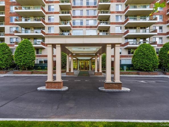 111 Cherry Valley Avenue 517, Garden City NY 11530