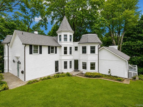 54 Hillside Avenue, Mount Kisco NY 10549