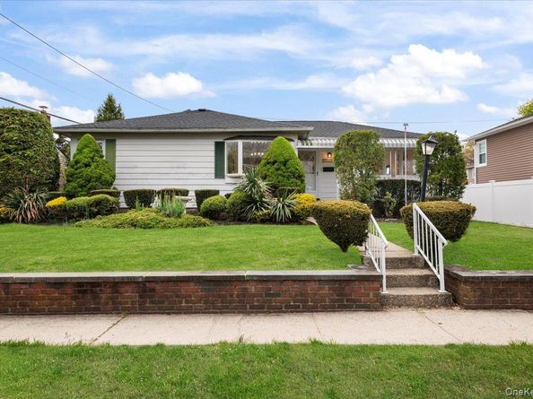 3704 Locust Avenue, Seaford NY 11783