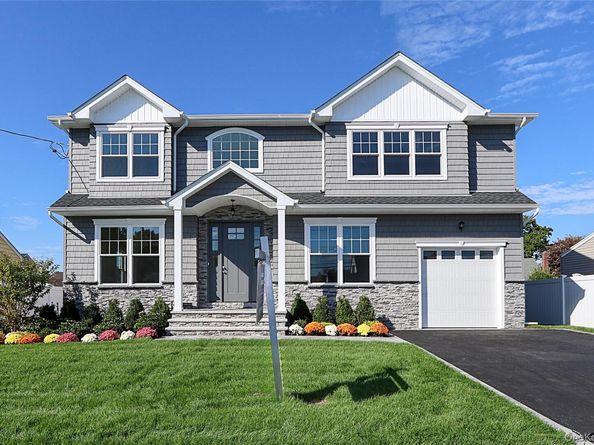 1772 Rose Street, Merrick NY 11566