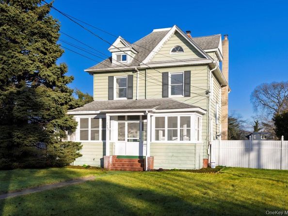 2483 Central Avenue, Baldwin NY 11510