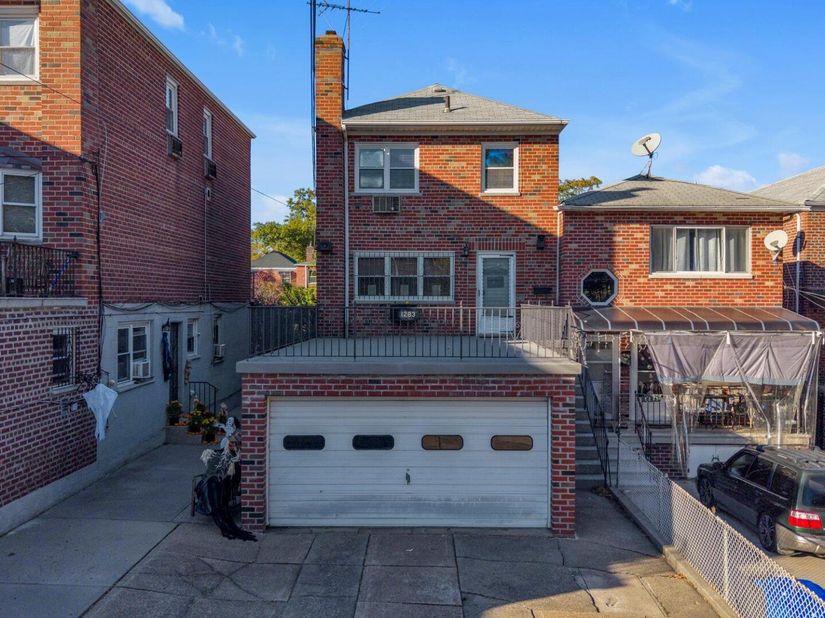 1283 Neill Avenue, Bronx NY 10461