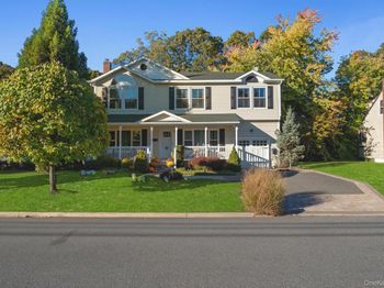 11 Elaine Drive