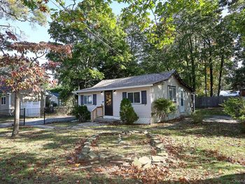 7 Hawthorne Ave