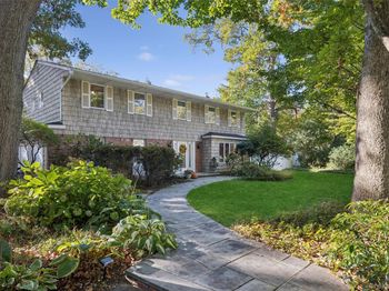 8 Tree Hollow Lane