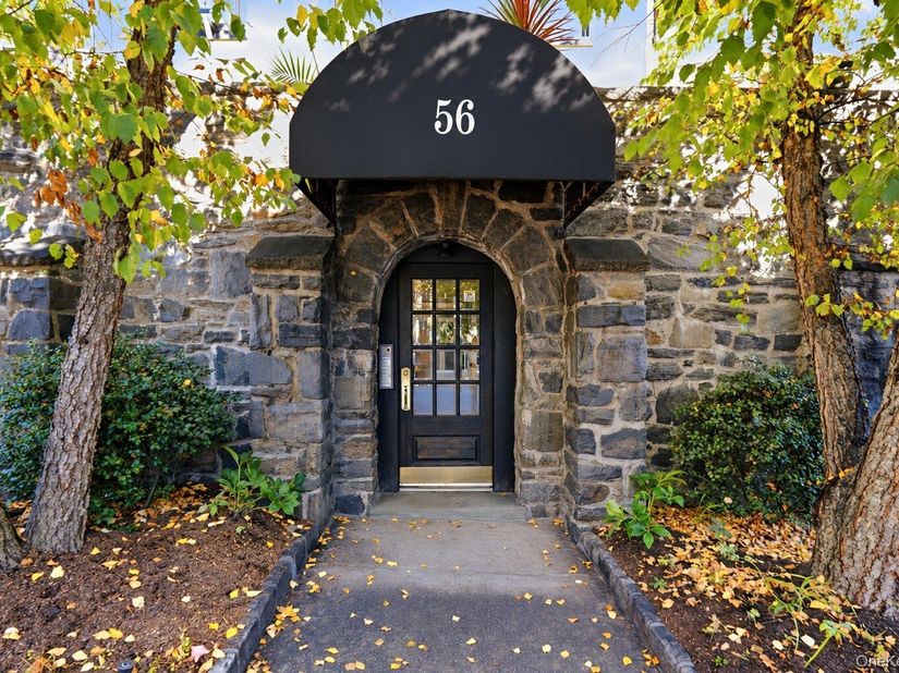 56 Pondfield Road W 2A, Bronxville NY 10708