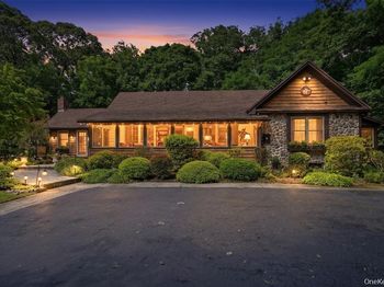 2064 N Country Road