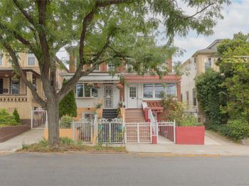 3214 Fenton Avenue
