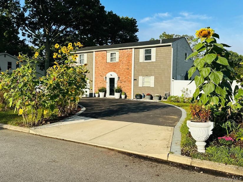 18 William Street, Brookhaven NY 11727