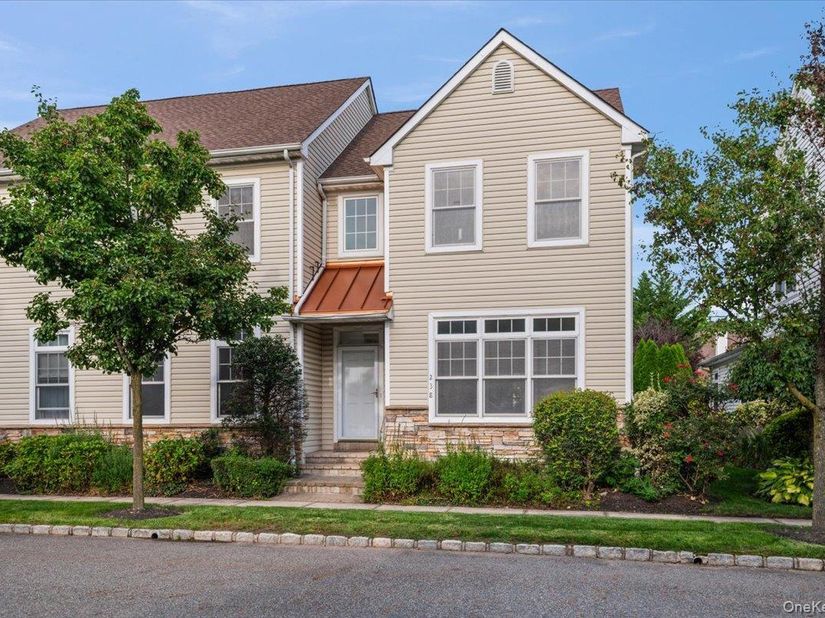 238 Harbor View Drive 238, Port Washington NY 11050