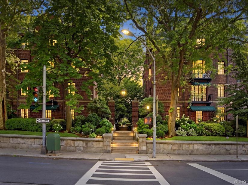 20 N Broadway A304, White Plains NY 10601