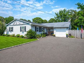 40 Elm Avenue