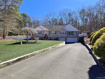 11 Doral Lane