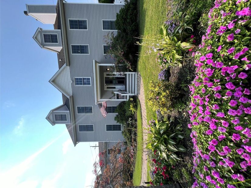 2 Box Tree, East Quogue NY 11942