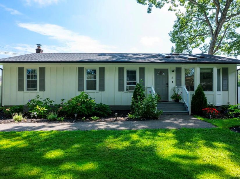 8 Silver Road, Mastic Beach NY 11951