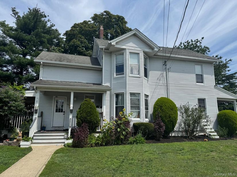 172 N Ocean Avenue, Patchogue NY 11772