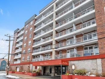 55 Monroe Boulevard