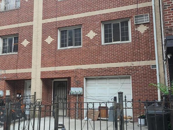 404 E 21st Street, Brooklyn NY 11226