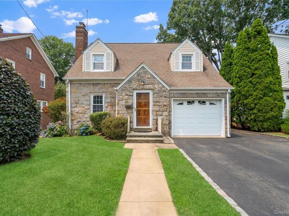 19 Chestnut Street, Glen Cove NY 11542