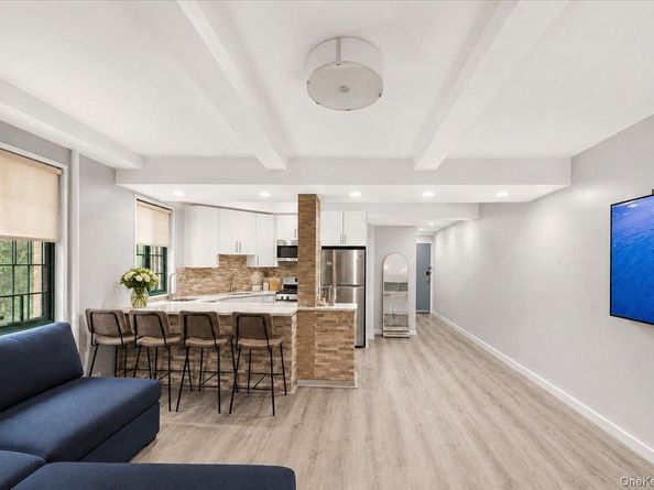 2160 E Tremont Avenue 3B, Bronx NY 10462