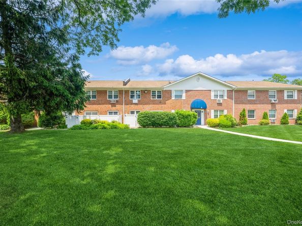 460 Old Town Road 8J, Port Jefferson Station NY 11776