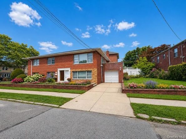 2539 Woodhull Avenue, Bronx NY 10469