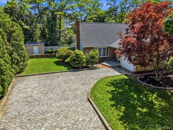 10 Arcadia Drive