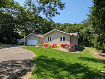 27 Hickory Avenue