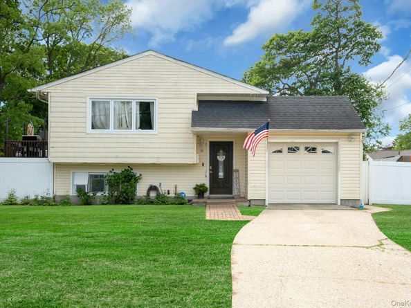 96 Huron Drive, Bay Shore NY 11706