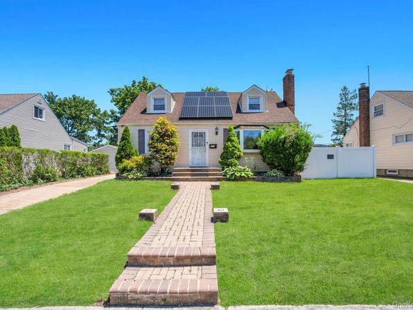 963 Ditmas Avenue, Uniondale NY 11553