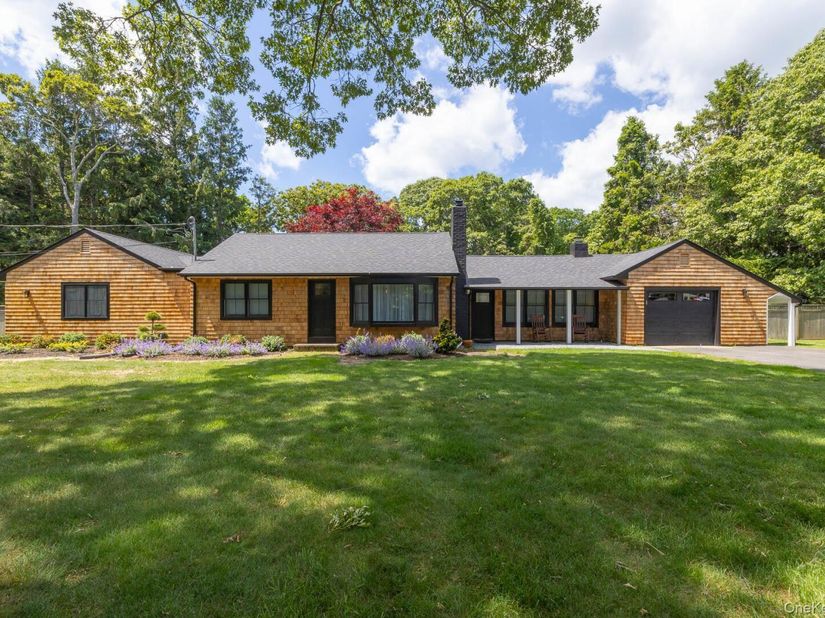 19 Groveland Avenue, East Quogue NY 11942
