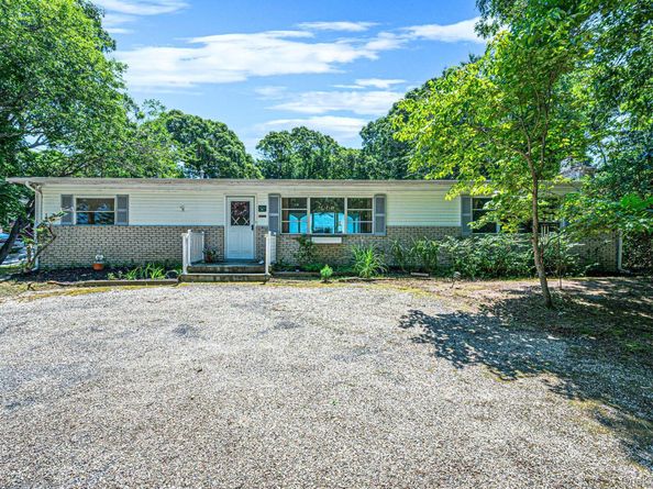 1520 Meday Avenue, Mattituck NY 11952