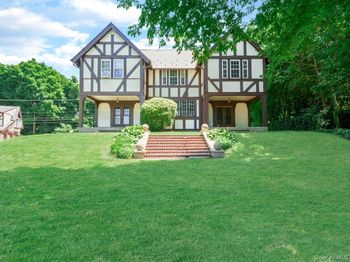 51 Crescent Road