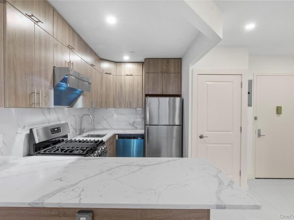 124-28 Queens Boulevard 11C, Kew Gardens NY 11415