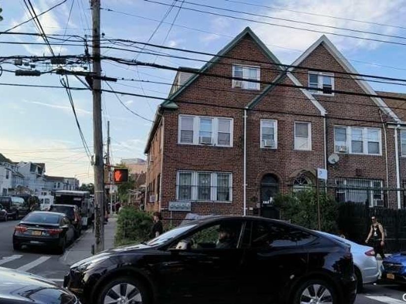 79-01 45TH Avenue, Elmhurst NY 11373