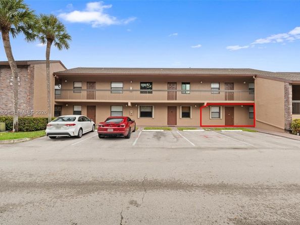 10005 S Winding Lake Rd 106, Sunrise FL 33351