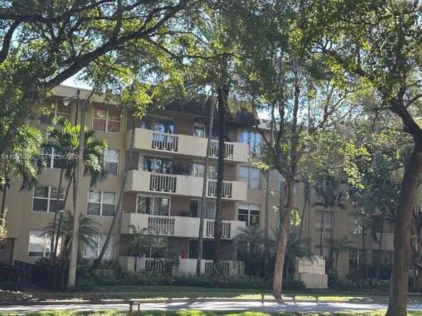 1800 Sans Souci Blvd 115, North Miami FL 33181